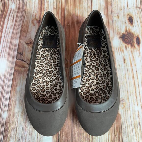 Crocs MAMMOTH LEOPARD Womens Size 7 Brown Ballet Flats Slip On Shoes Loafers - Picture 3 of 10